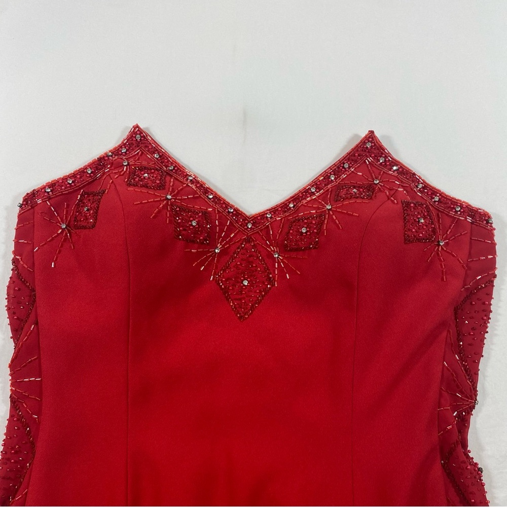 Elegant Red Evening Gown Maxi sleeveless Strapless sequins lined back zip V neck